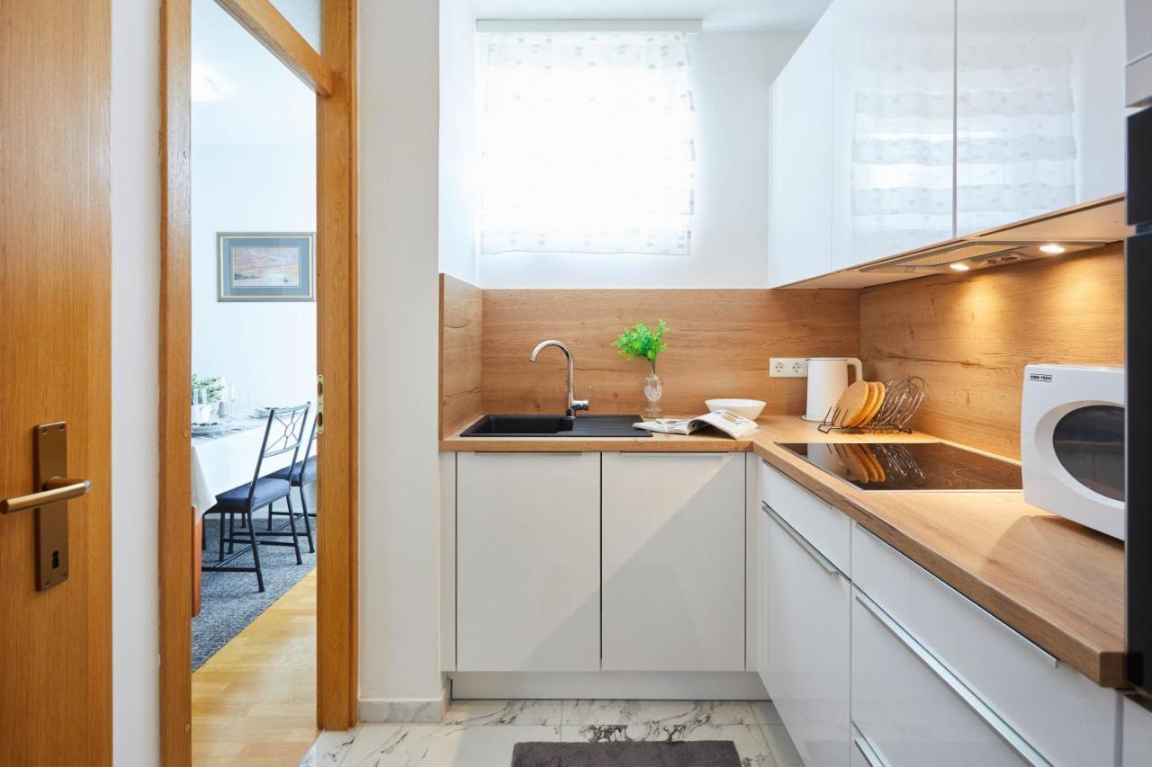 Spacious 2Bdr Apartment Near Business District زغرب المظهر الخارجي الصورة