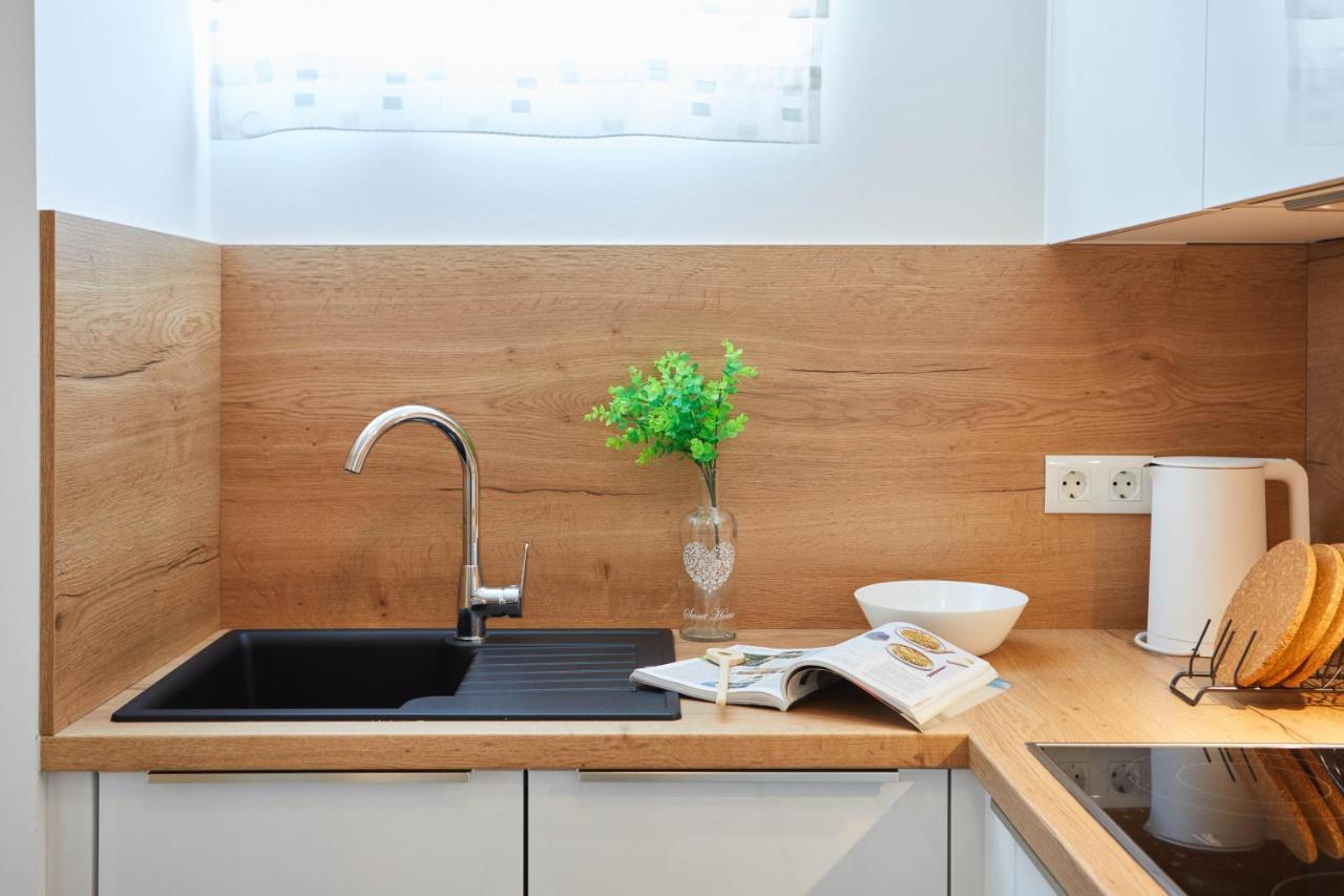 Spacious 2Bdr Apartment Near Business District زغرب المظهر الخارجي الصورة