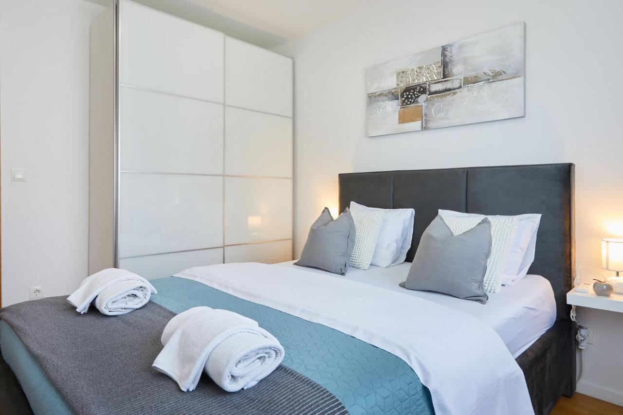 Spacious 2Bdr Apartment Near Business District زغرب المظهر الخارجي الصورة