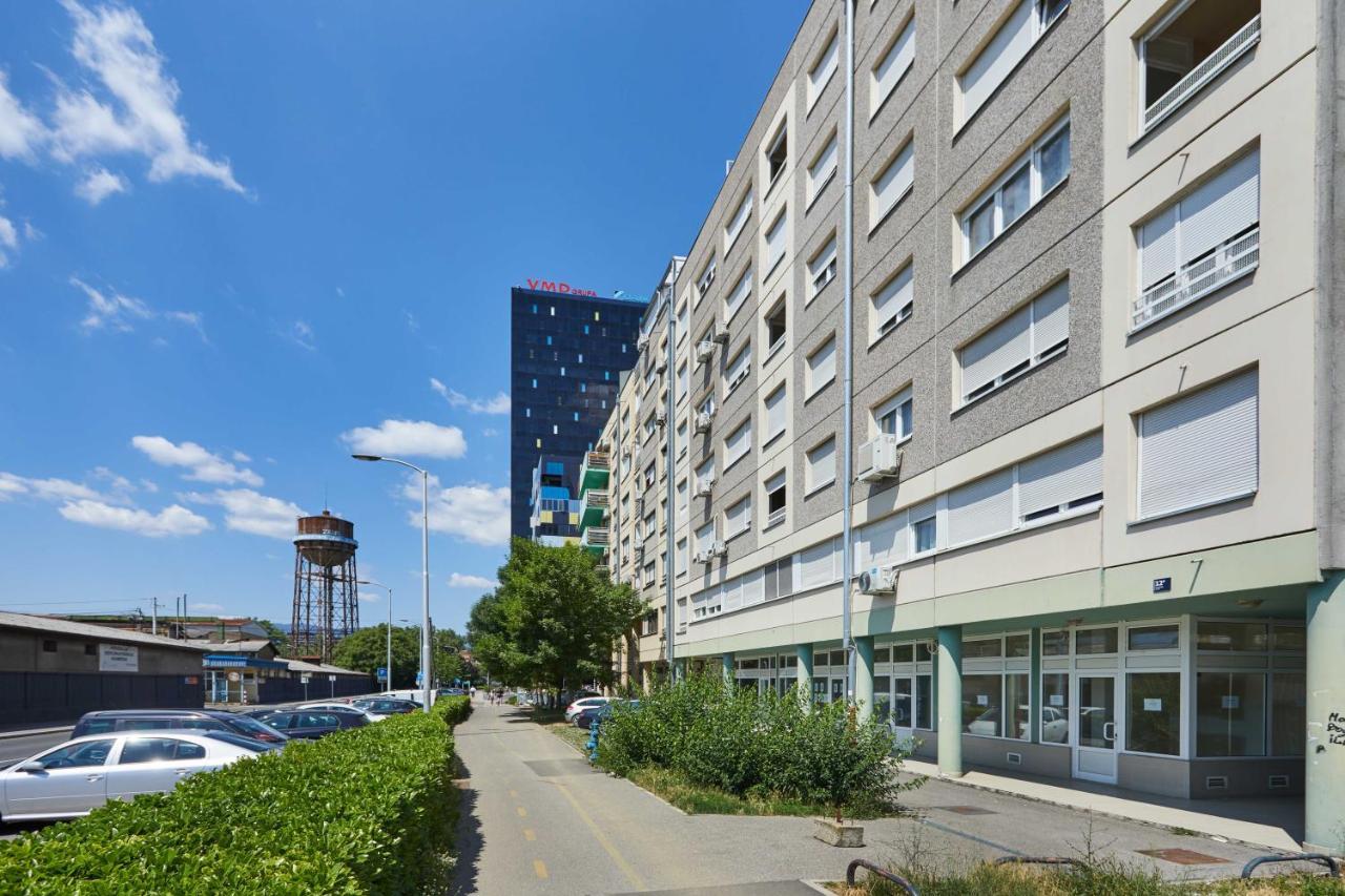 Spacious 2Bdr Apartment Near Business District زغرب المظهر الخارجي الصورة